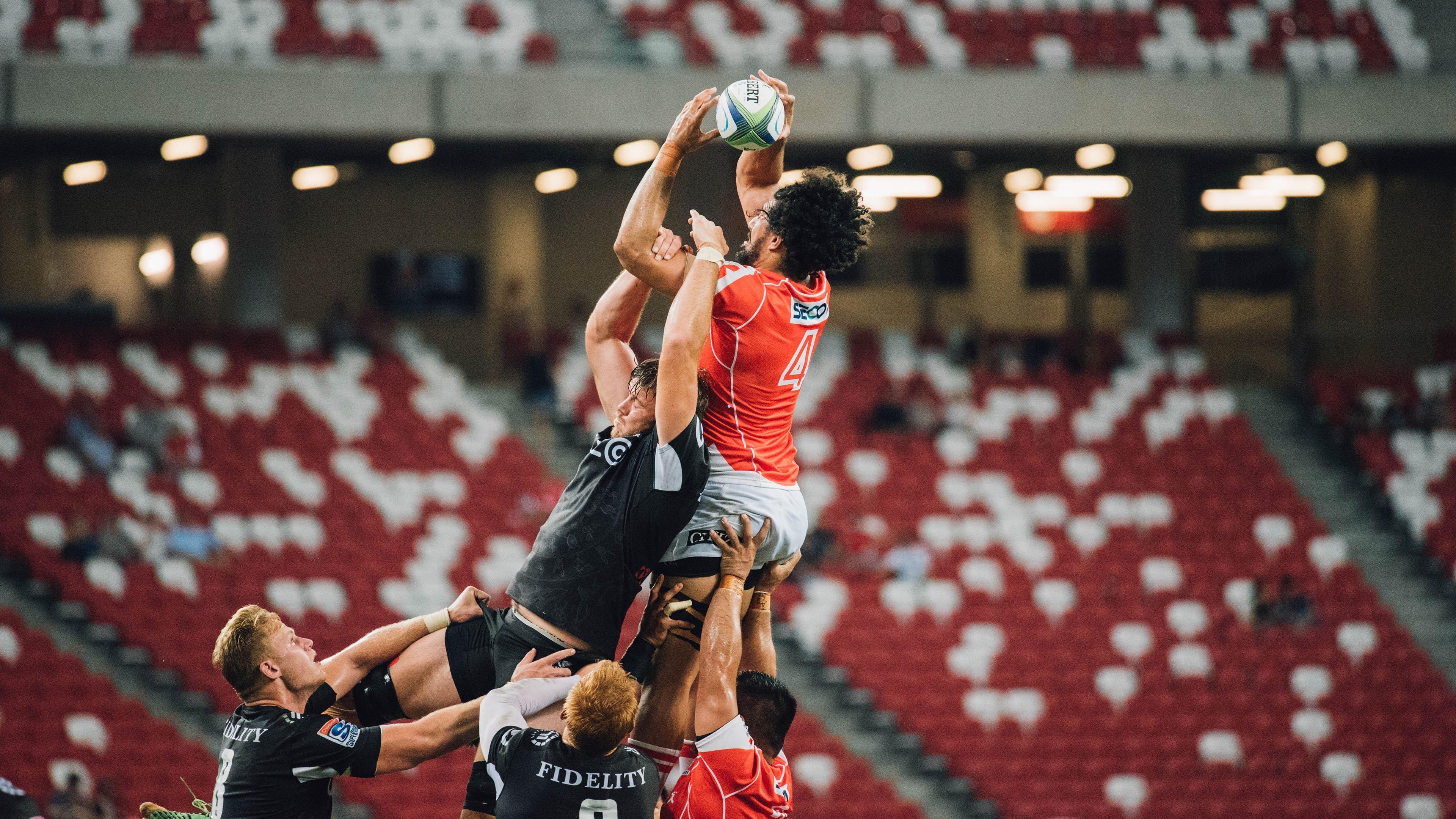 2月22日UFC巅峰对决，斯皮瓦克与德利加重量级激战引爆格斗之夜