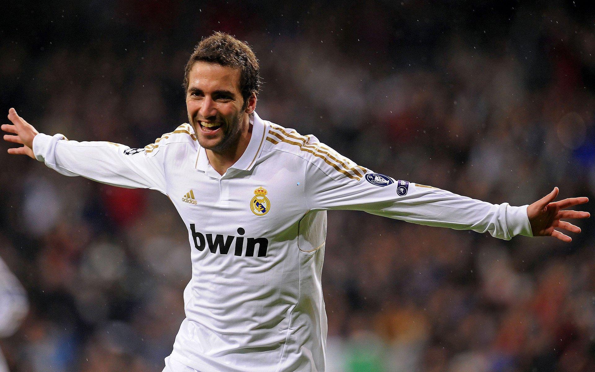 那不勒斯豪掷2000万欧元 成功签下维罗纳巴西射手乔瓦尼