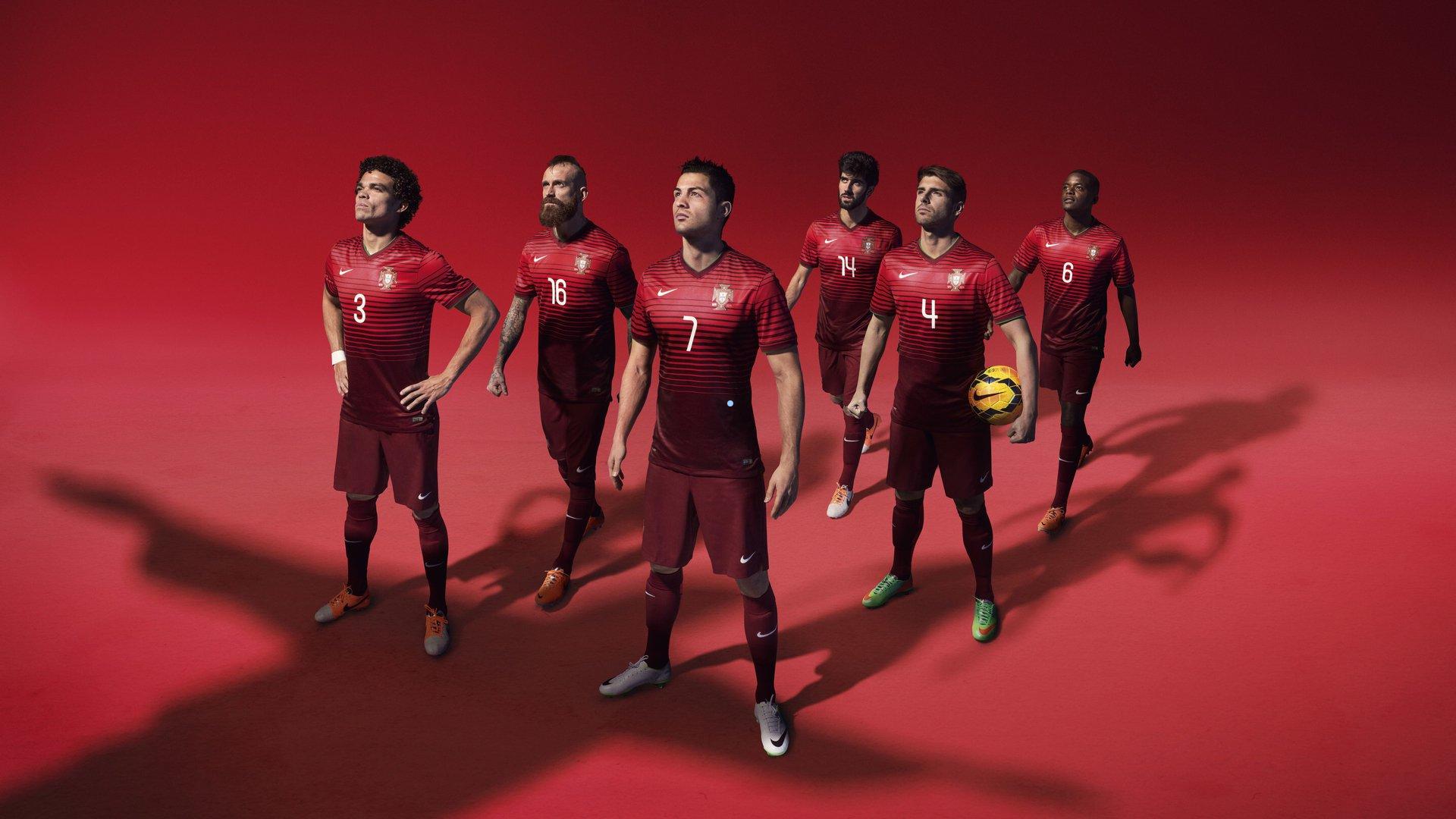 库里生涯75次轰下40+控卫历史第二！距传奇大O仅差两场